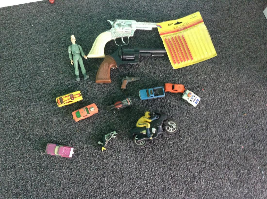 cap guns, matchbox, action figures and more (J) (1 of 1)