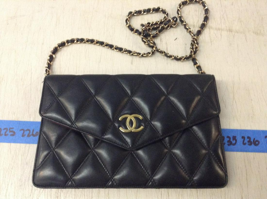 chanel cross body bag (1 of 1)