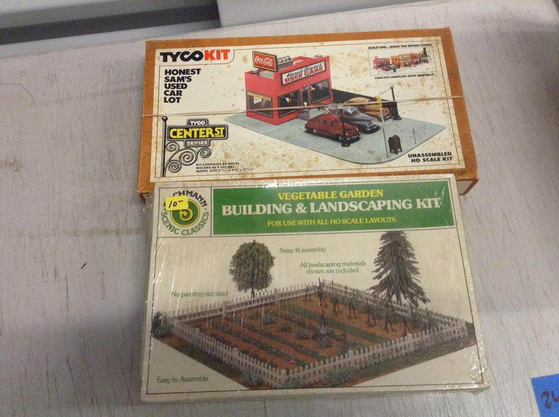 lot of ho train models tyco and others never built (1 of 1)