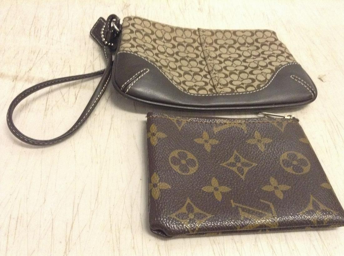 louis vuitton coin purse and coach wristlet (1 of 1)