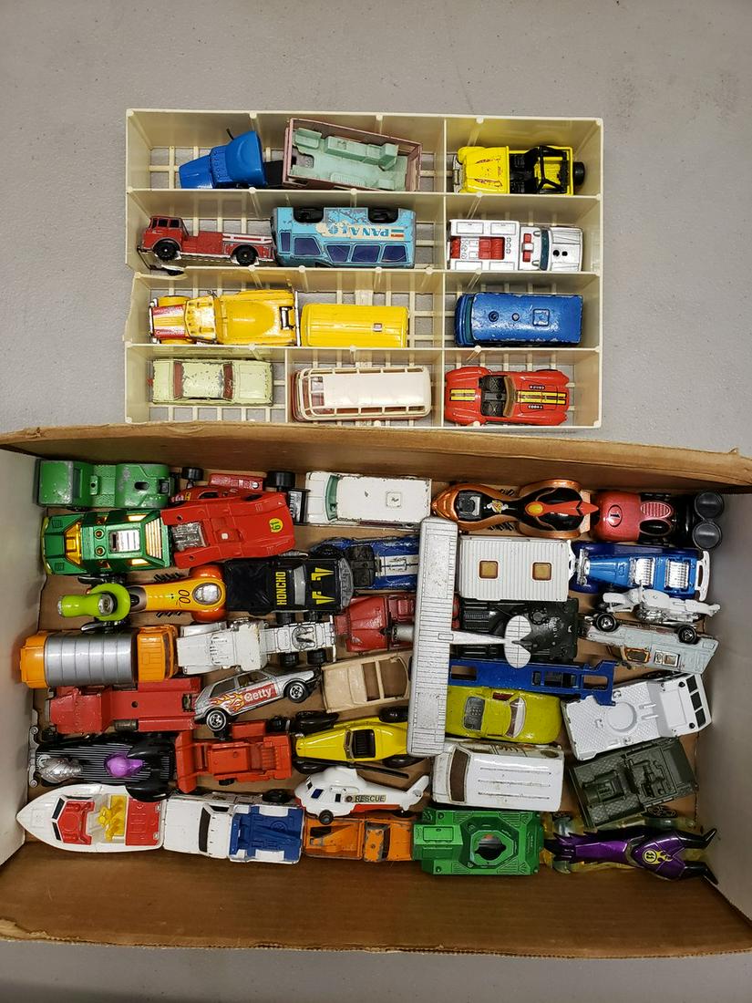 Large lot of vintage hotwheels and matchbox cars (1 of 1)