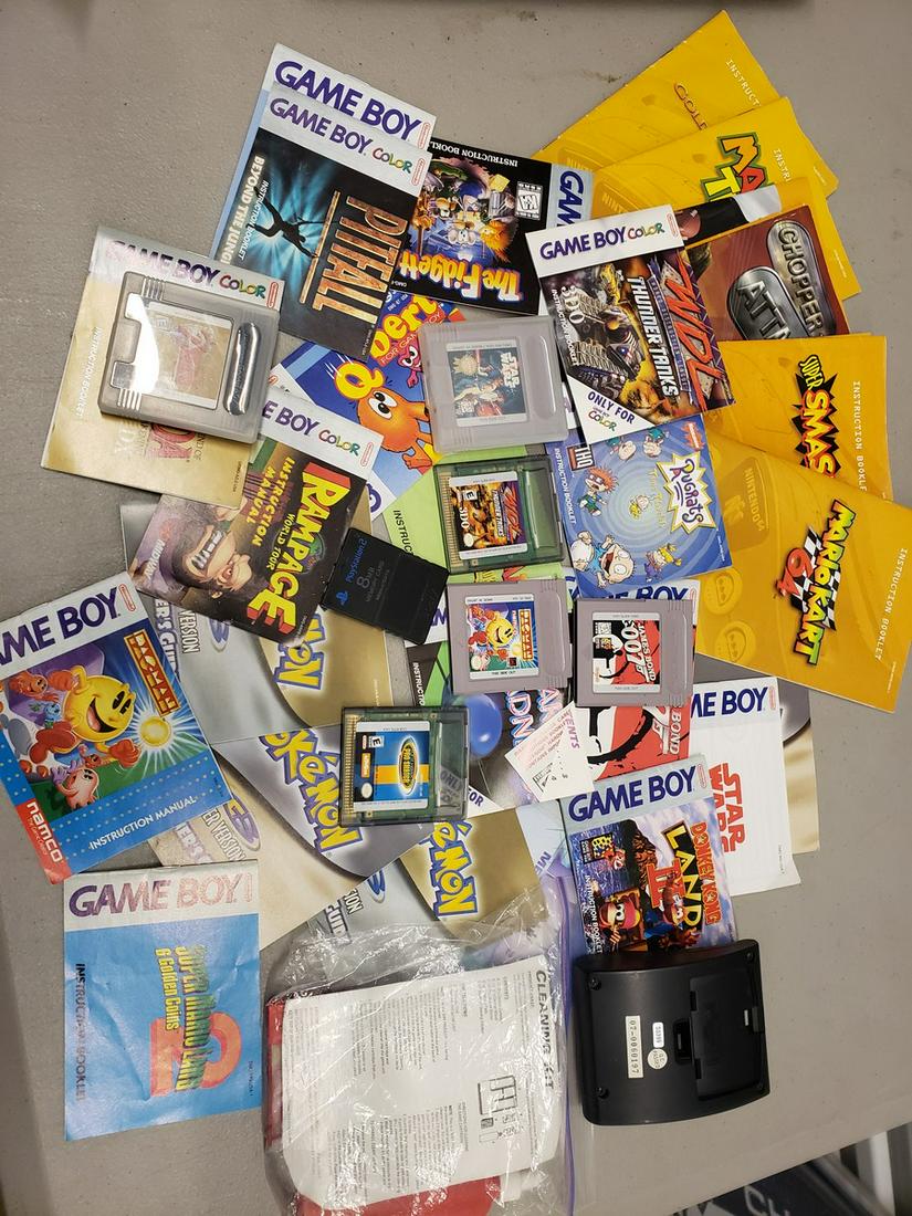 Lot of Gameboy games and manuals (1 of 1)
