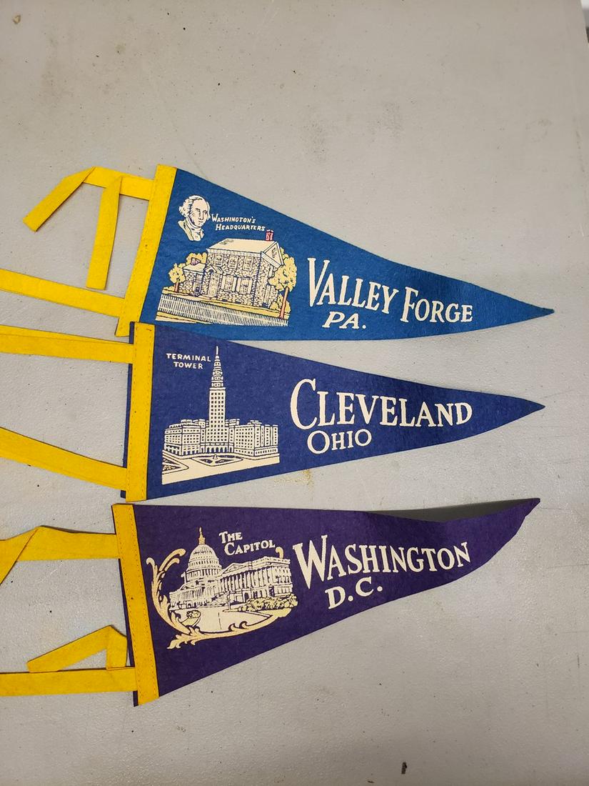 Lot of 3 very early US landmark pennants (1 of 1)