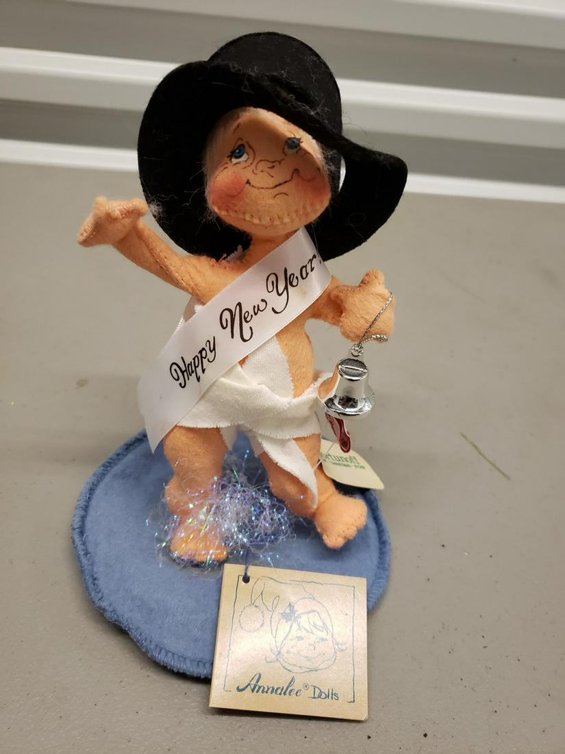 Annalee doll with tags (1 of 1)