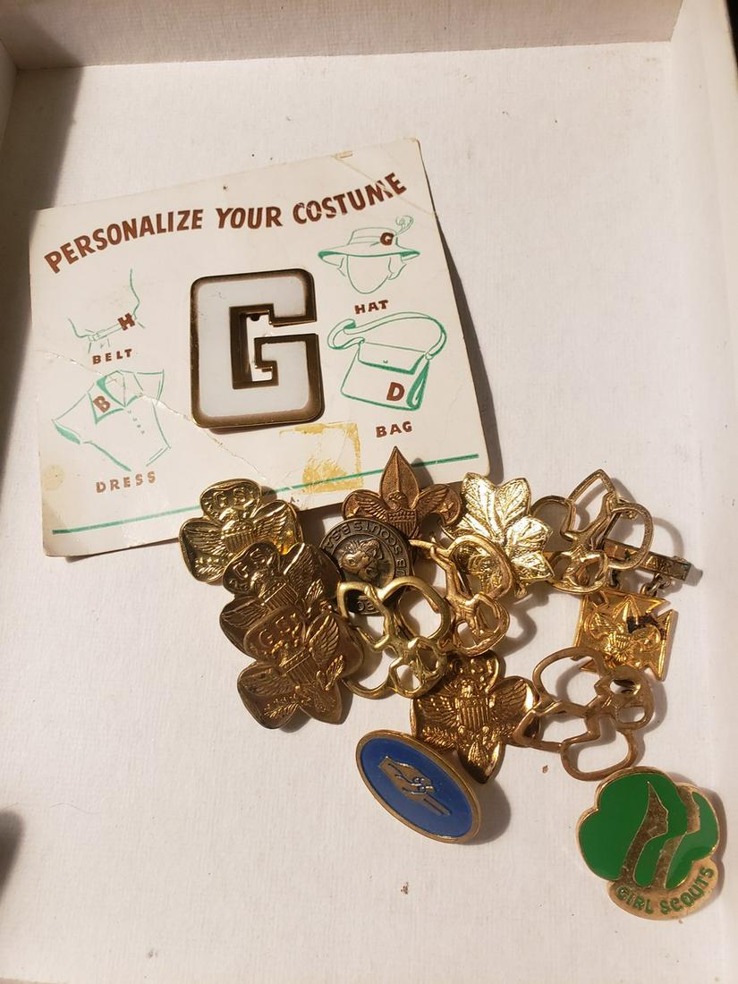 Lot of vintage Girl Scout and boy scout pins: Lot of vintage Girl Scout and boy scout pins