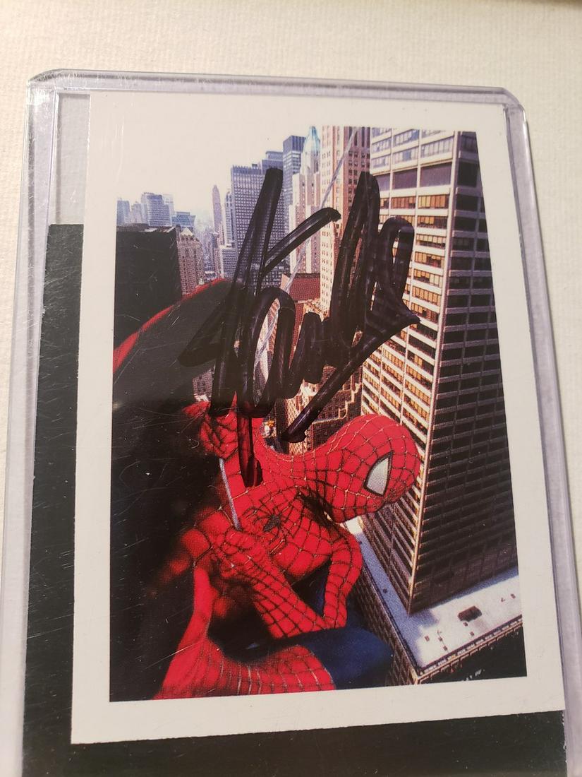Signed Stan Lee Marvel card with COA (1 of 1)
