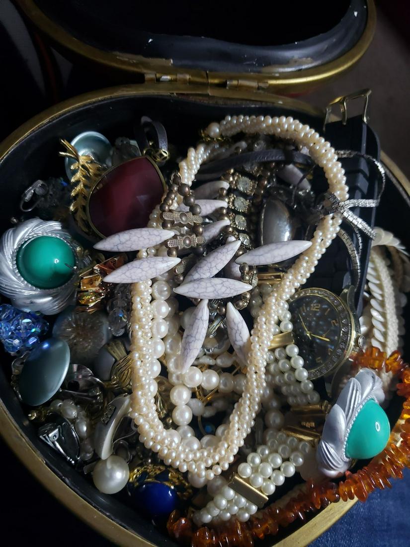 Large box full of vintage/costume jewelry - box is a: Large box full of vintage/costume jewelry - box is a heavy oriental design