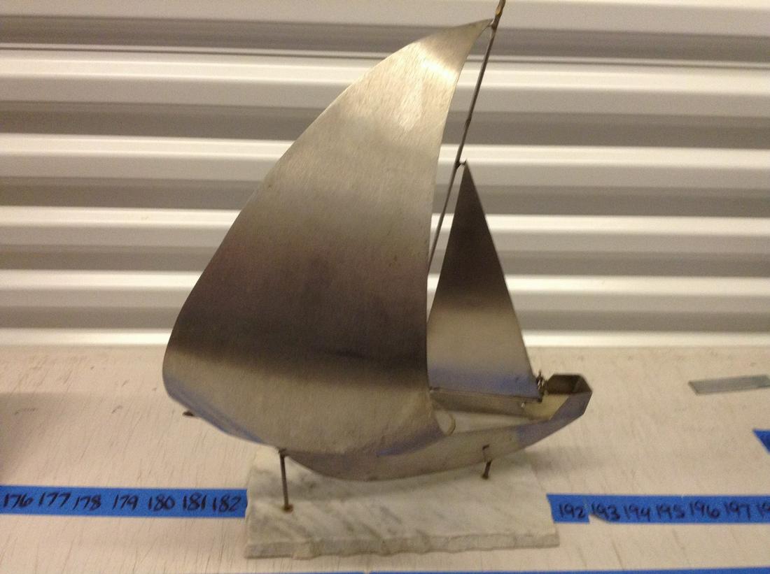 metal ship stand 14x18: metal ship stand 14x18