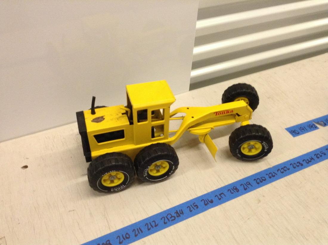 vintage tonka truck: vintage tonka truck