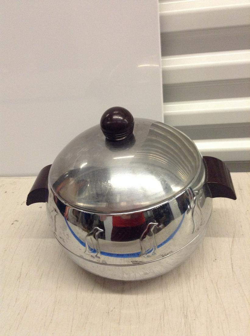 Penguin Bakelite Handled Pot: Penguin Bakelite Handled Pot