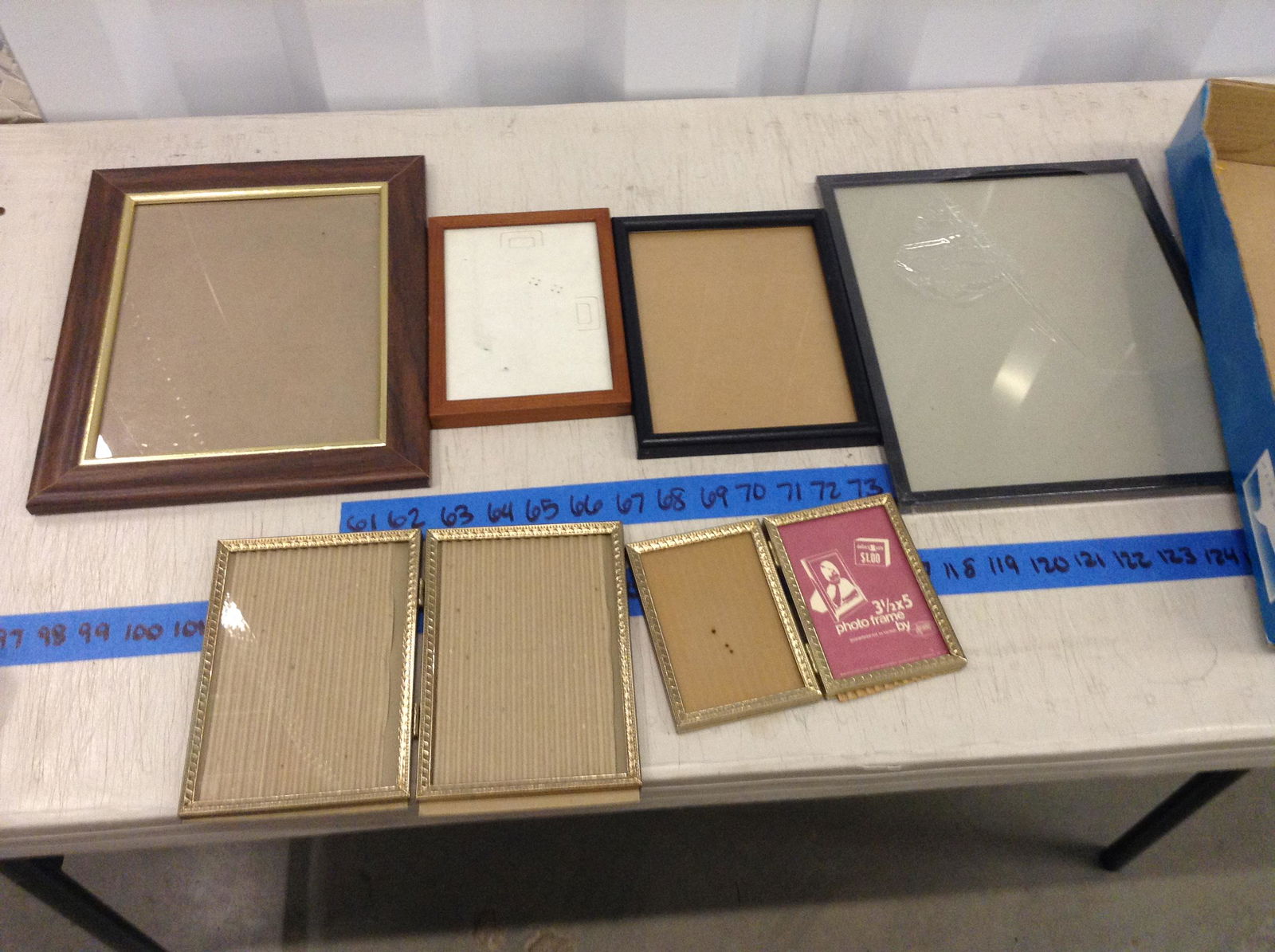 Lot Of Picture Frames: Lot Of Picture Frames
