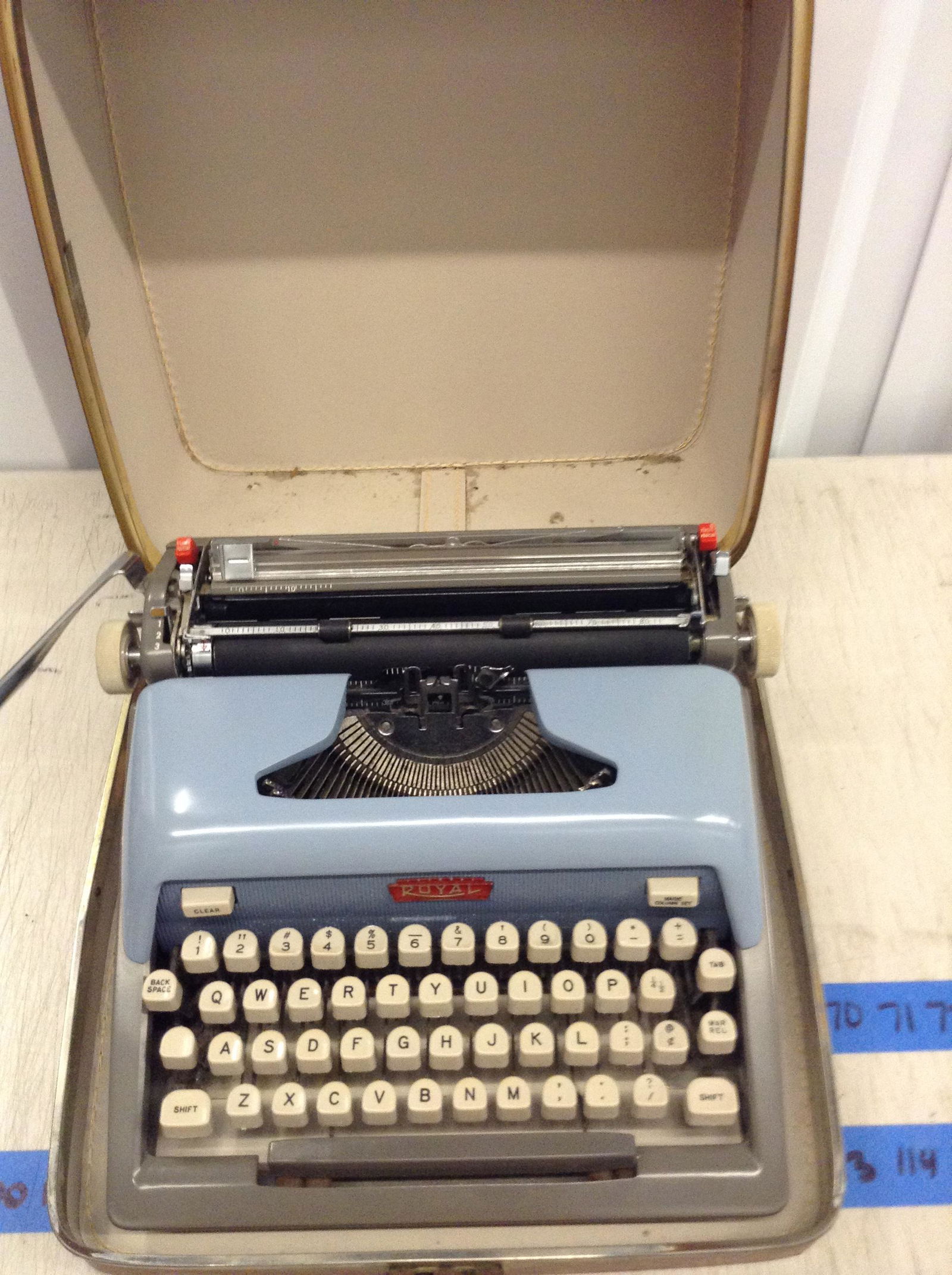 Vintage Royal Typewriter (1 of 1)