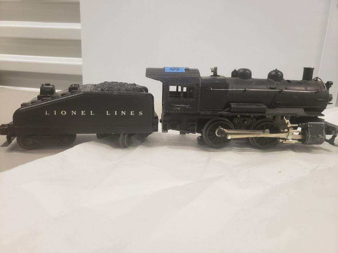 Lionel engine with cart (1 of 1)