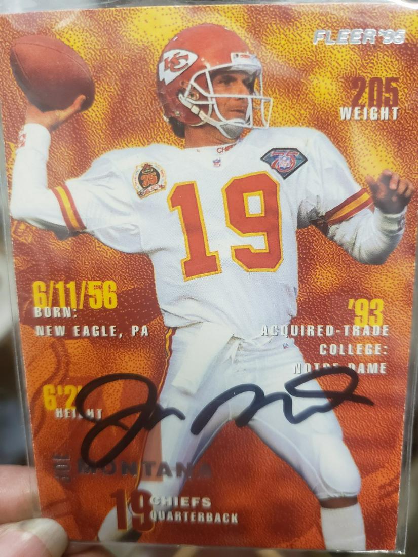 Signed Joe Montana Fleer card w/COA (1 of 1)