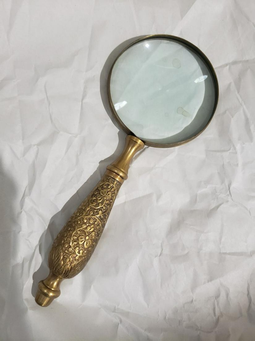Early Brass magnifying glass: Early Brass magnifying glass