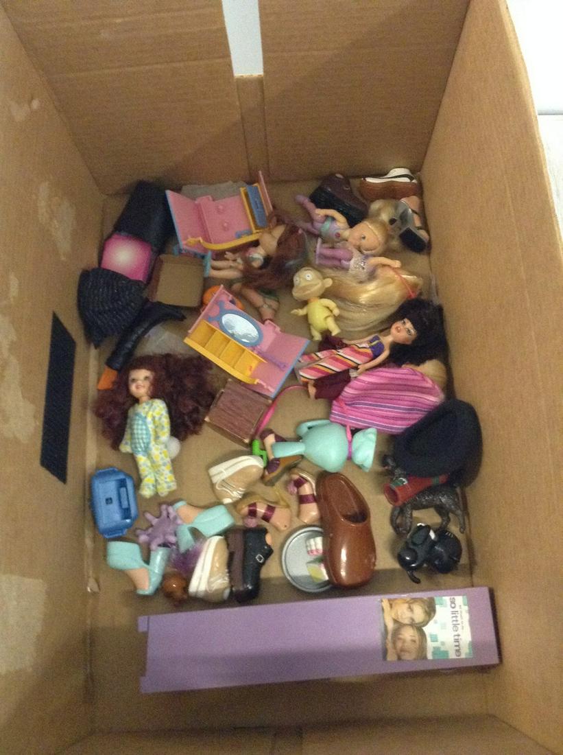 Vintage Dolls, Doll Parts And More (1 of 1)