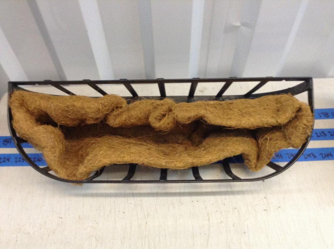 metal wall hanging basket 24" (1 of 1)