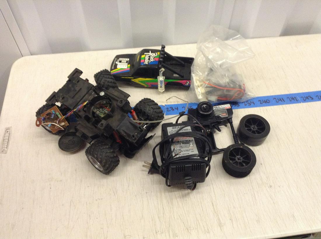 Vintage Remote Control Car (1 of 1)