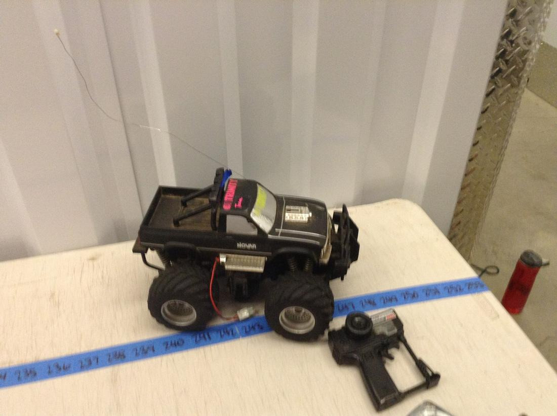 Vintage Remote Control Car (1 of 1)