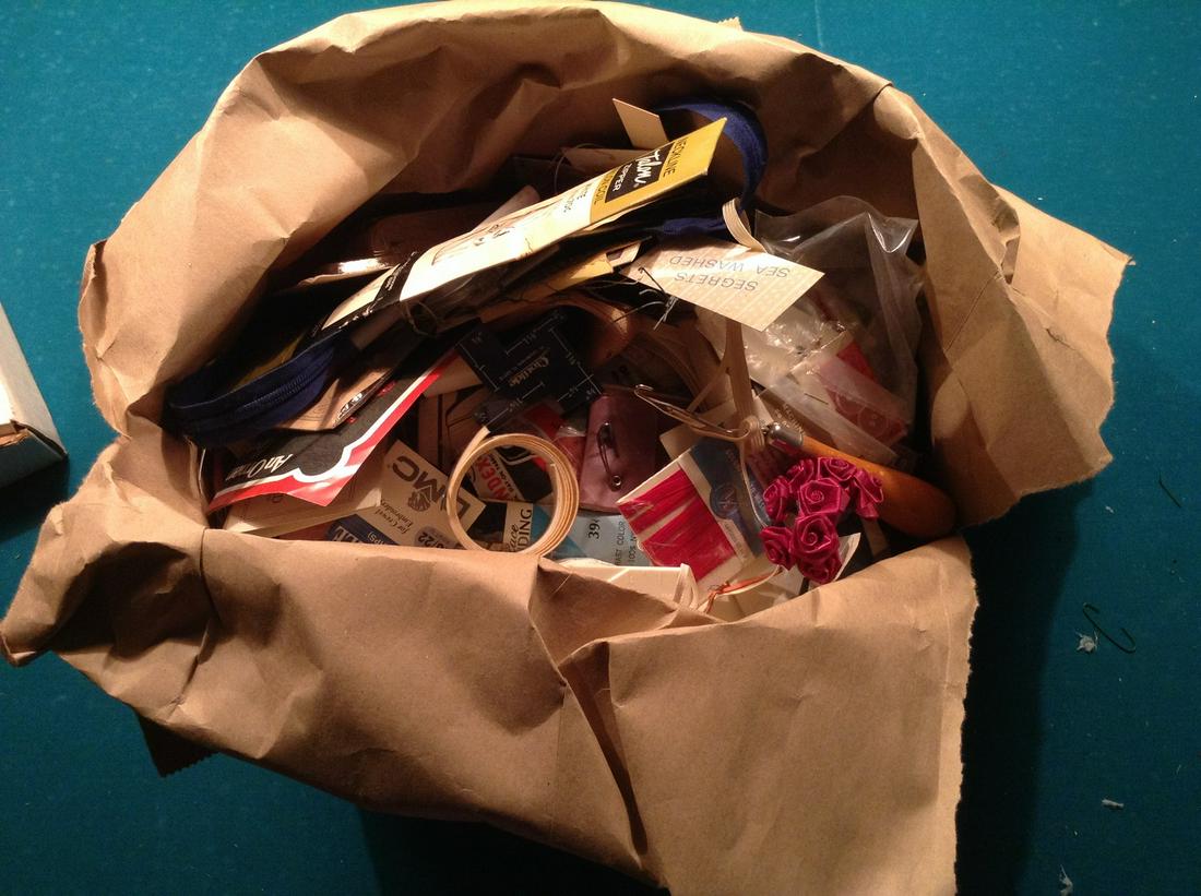 large amount of sewing items (1 of 1)