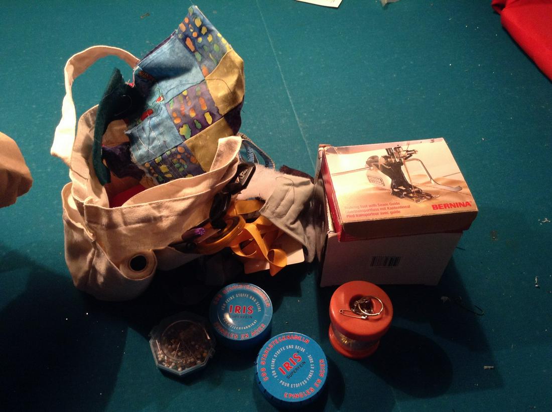 large amount of sewing items (1 of 1)