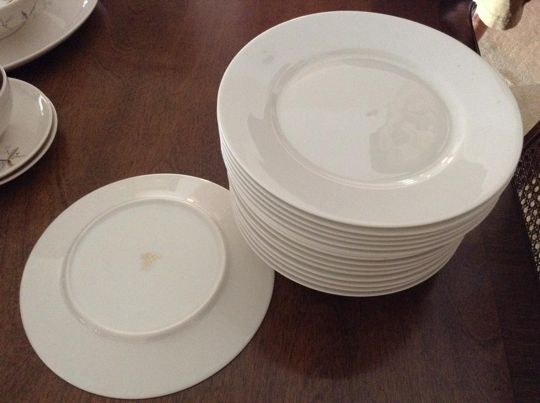 lenox dinner plates 8" (1 of 1)