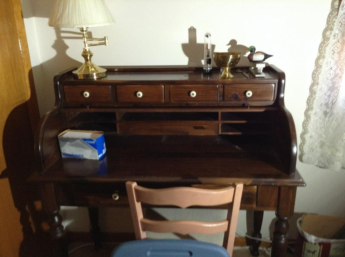 roll top wooden desk, no contents (1 of 1)