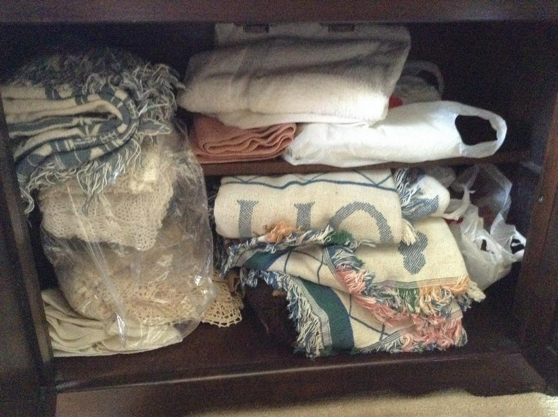 lace and other vintage linens: lace and other vintage linens