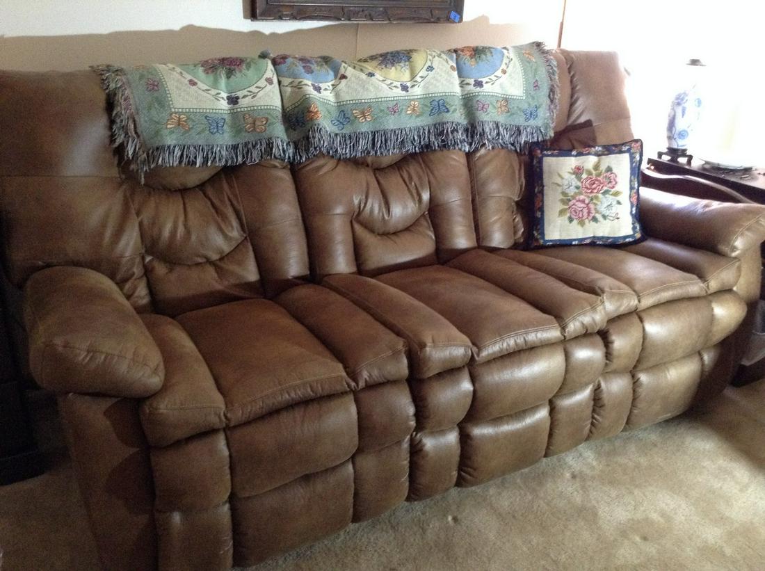 electric leather reclining sofa 7ft long (1 of 1)