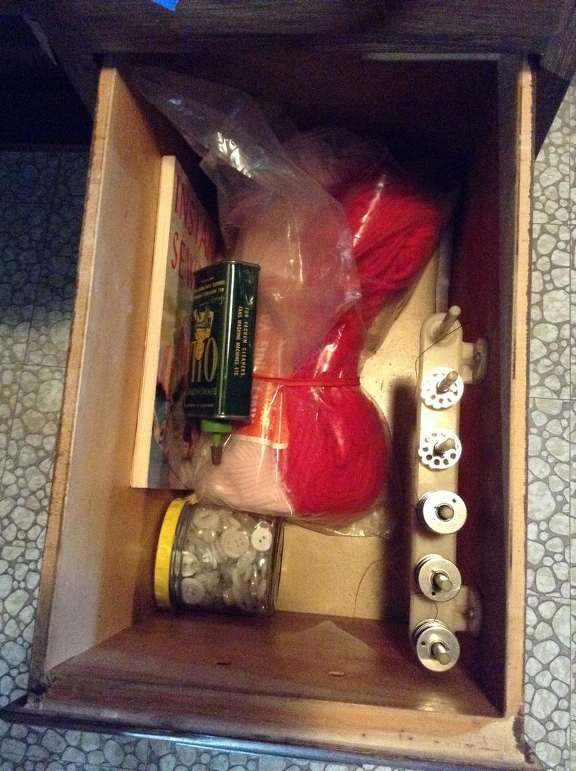 singer sewing machine oil bobens and jar full of (1 of 1)