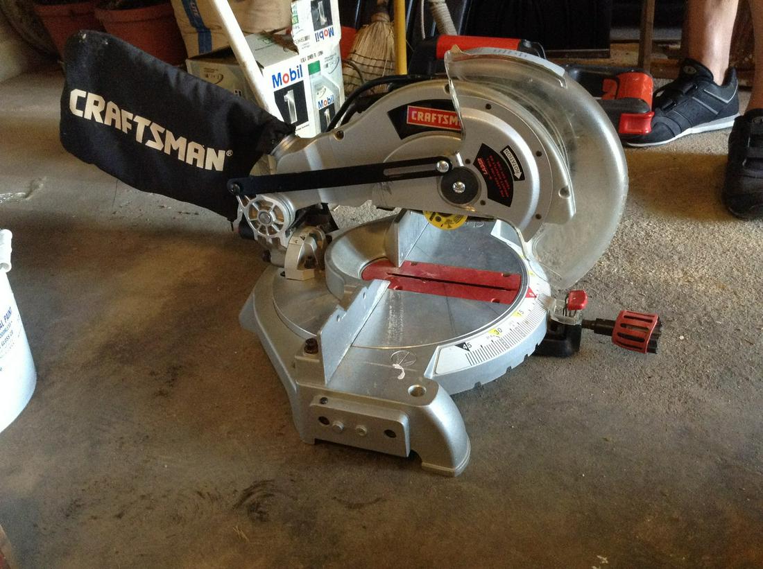 craftsman compound miter saw (1 of 1)