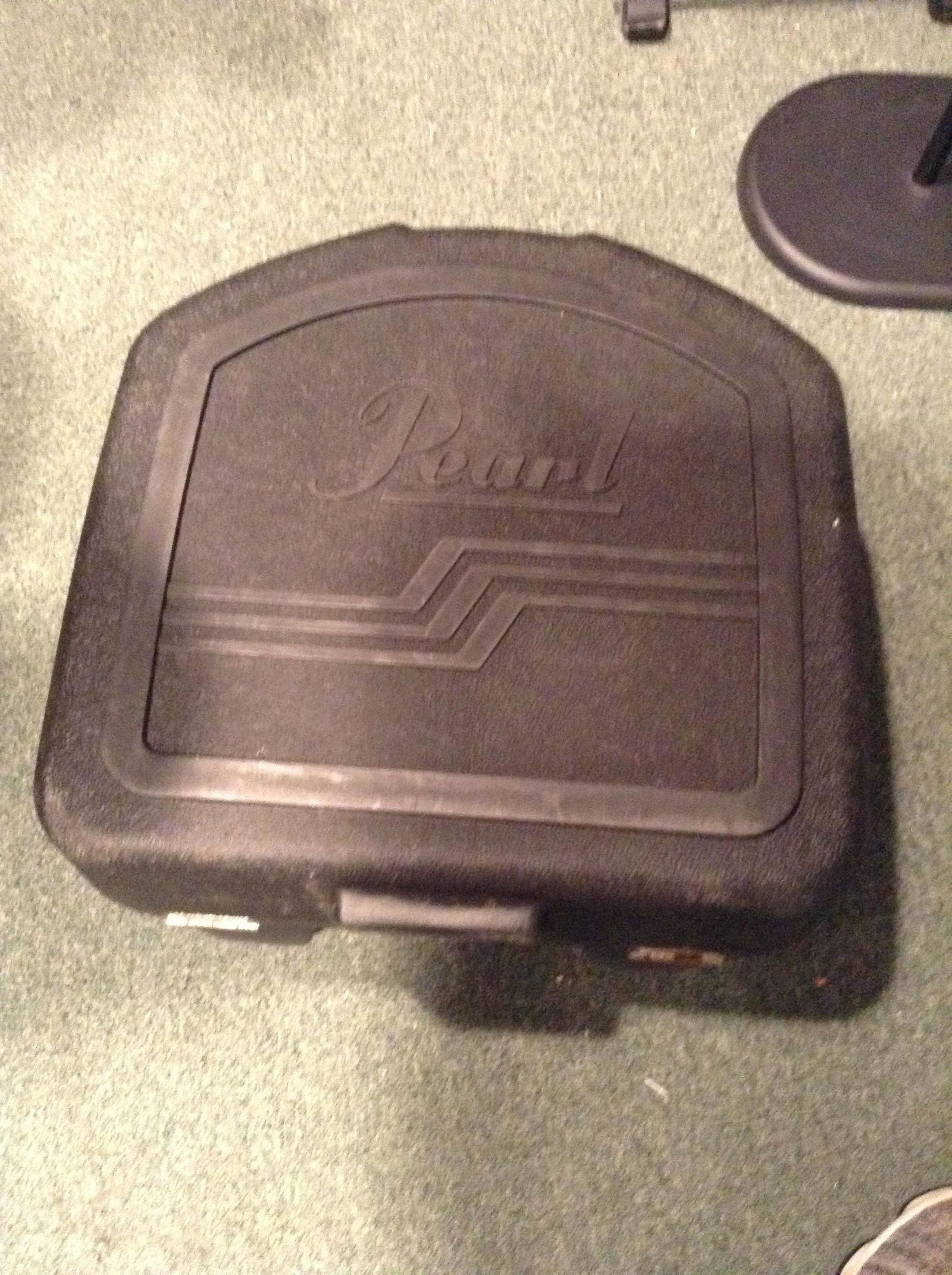 pearl drum case mint condition: pearl drum case mint condition