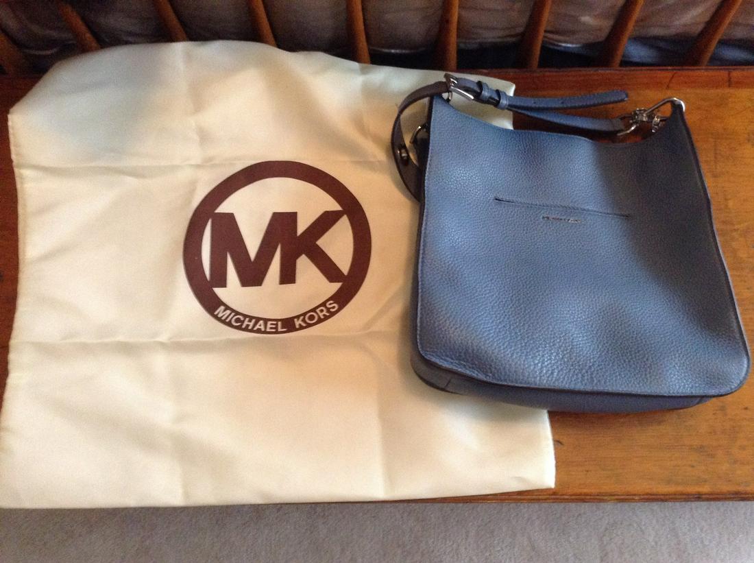 Michael Kors Pocketbook And More: Michael Kors Pocketbook And More
