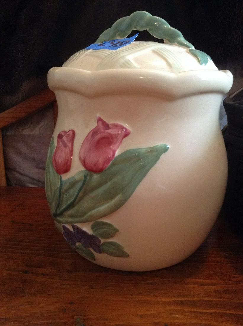 Ceramic Cookie Jar: Ceramic Cookie Jar