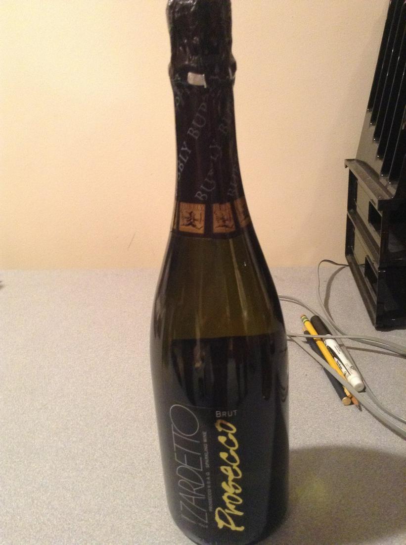 Zardetto Sparkling Wine Brut Prosecco: 750ml Any contents in bottle is Free; You are bidding on the bottle & unbroken tax stamp