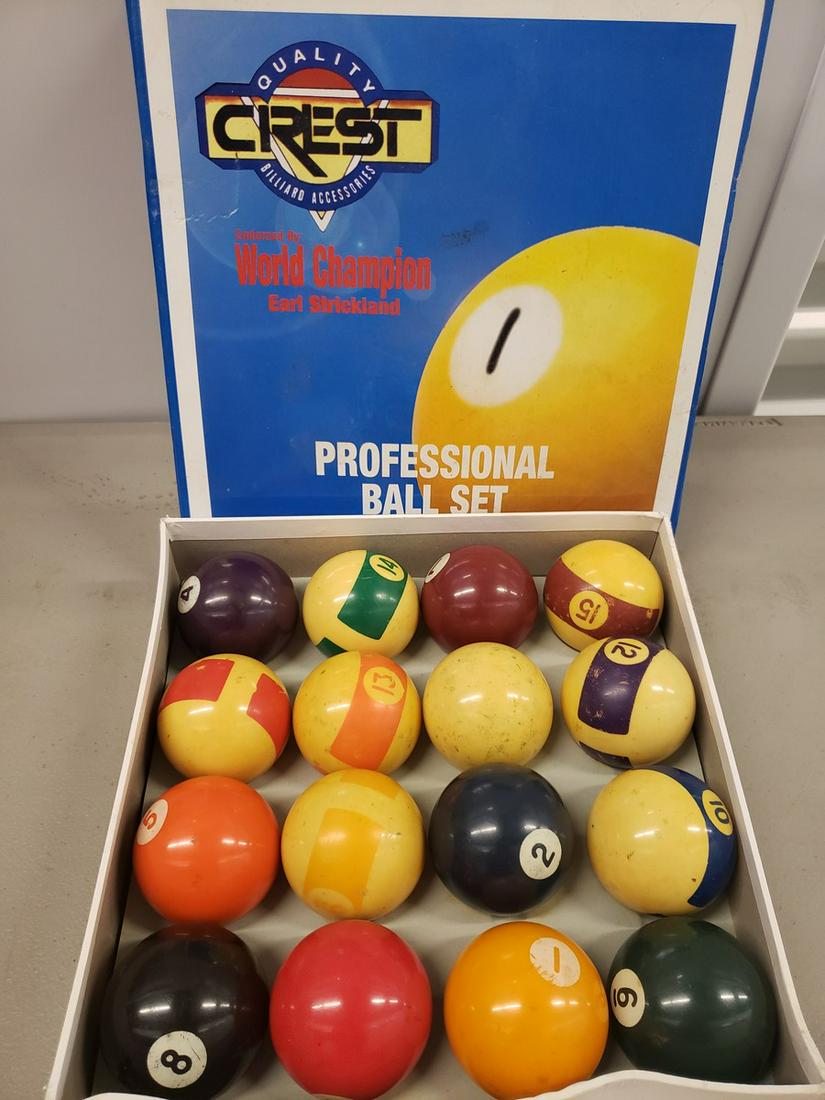 Set of Crest vintage Professional pool ball set (1 of 1)