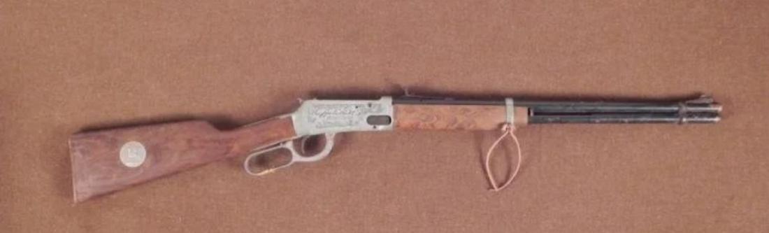 Vintage Daisy Heddon Buffalo Bill Scout lever action BB: Vintage Daisy Heddon Buffalo Bill Scout lever action BB gun