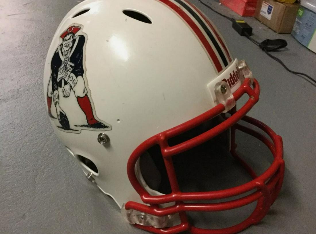 Vintage size medium New England Patriots full size (1 of 1)