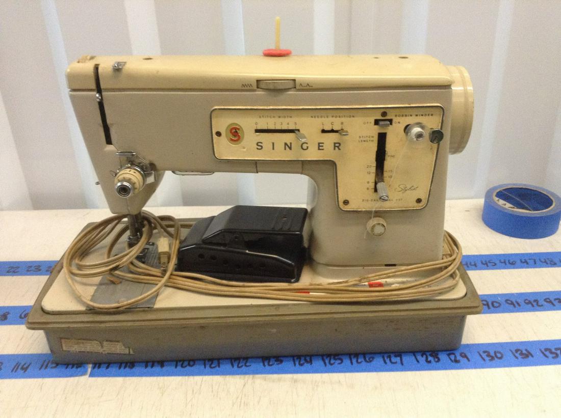 vintage singer sewing machine: vintage singer sewing machine