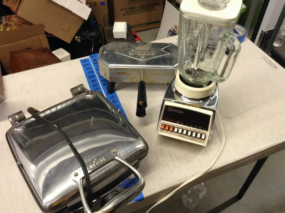 vintage kitchen appliances: vintage kitchen appliances