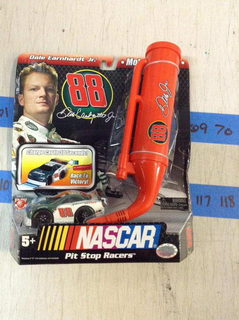nascar pit stop raiders dale earnhardt jr: nascar pit stop raiders dale earnhardt jr