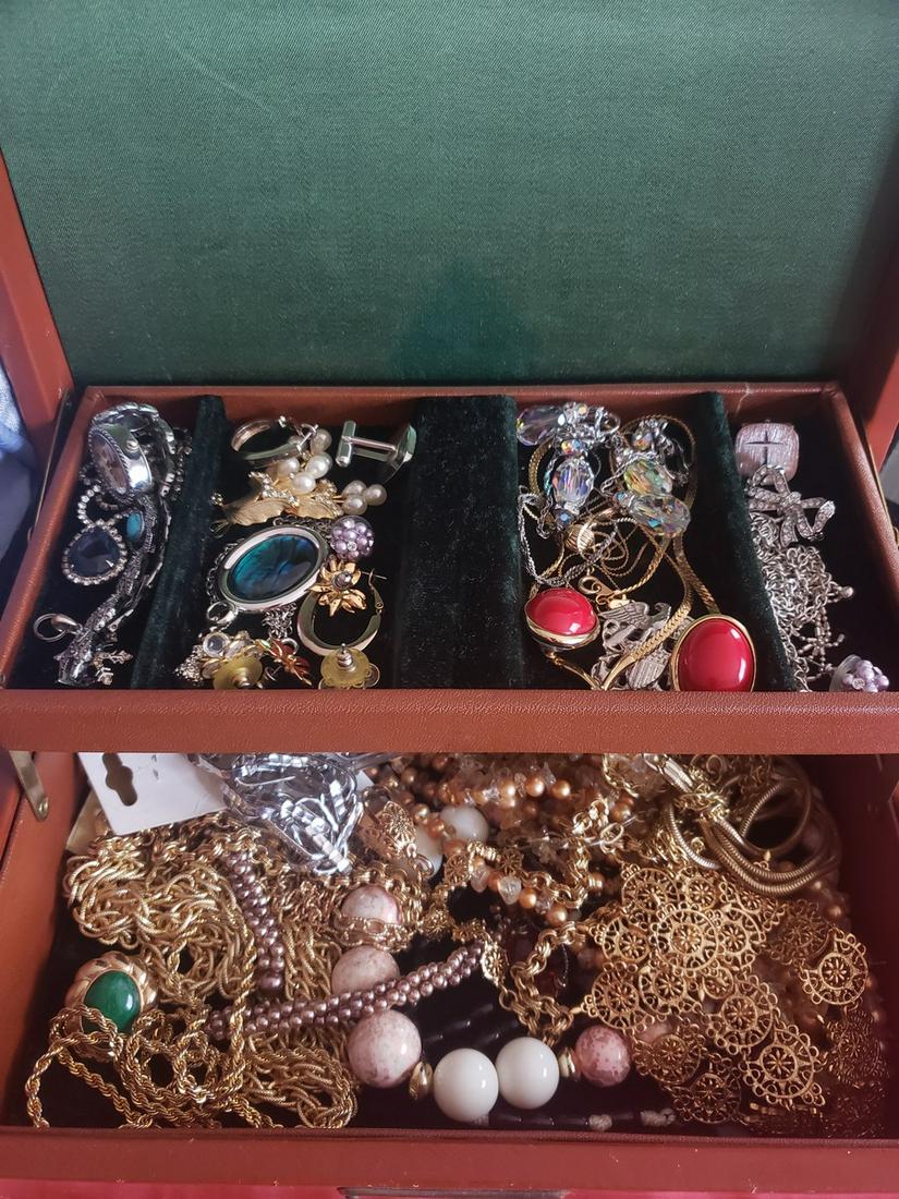 Jewelry box full of vintage/costume jewelry: Jewelry box full of vintage/costume jewelry