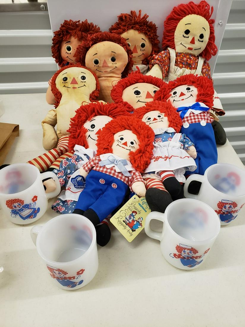 Lot of vintage Raggedy Ann & Andy dolls with four (1 of 1)