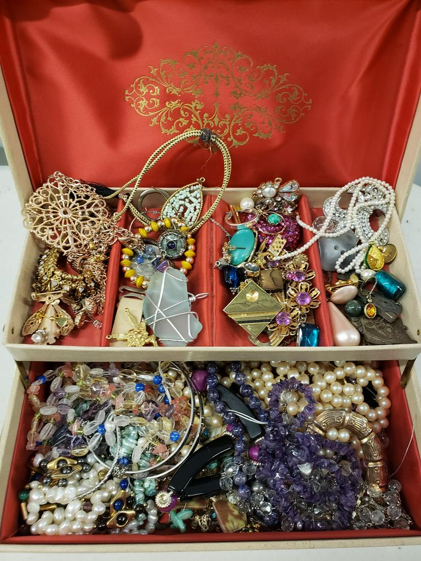 Jewelry box full of vintage/costume jewelry: Jewelry box full of vintage/costume jewelry
