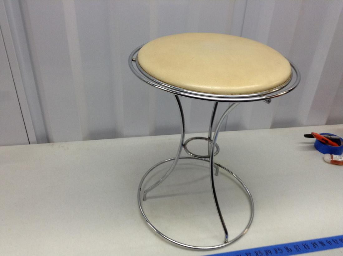 Vintage stool (1 of 1)