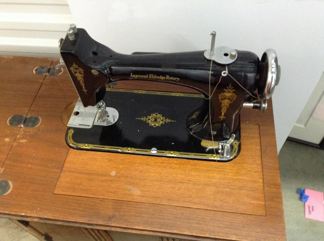 Vintage Singer sewing machines: Vintage Singer sewing machines