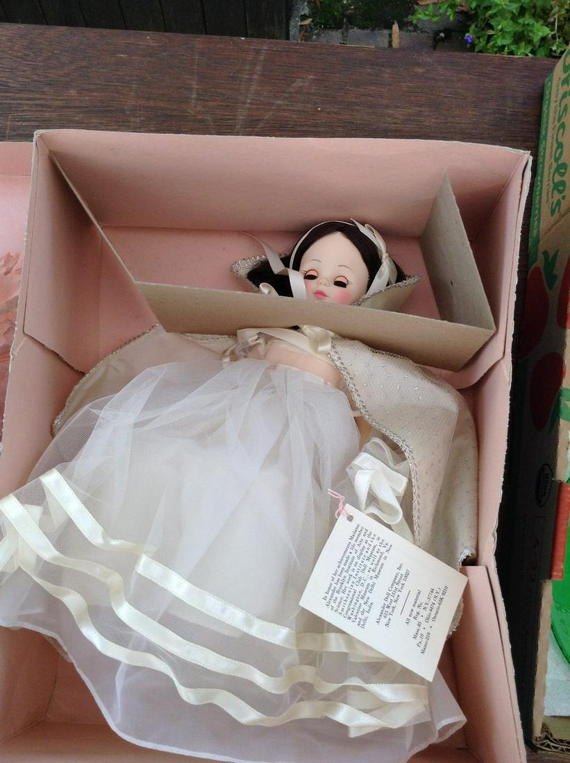 Madame Alexander Snow White Doll (1 of 1)