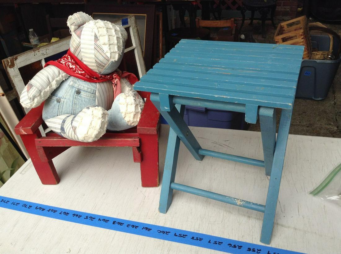 Small Wooden Table And Chair With Bear: Small Wooden Table And Chair With Bear