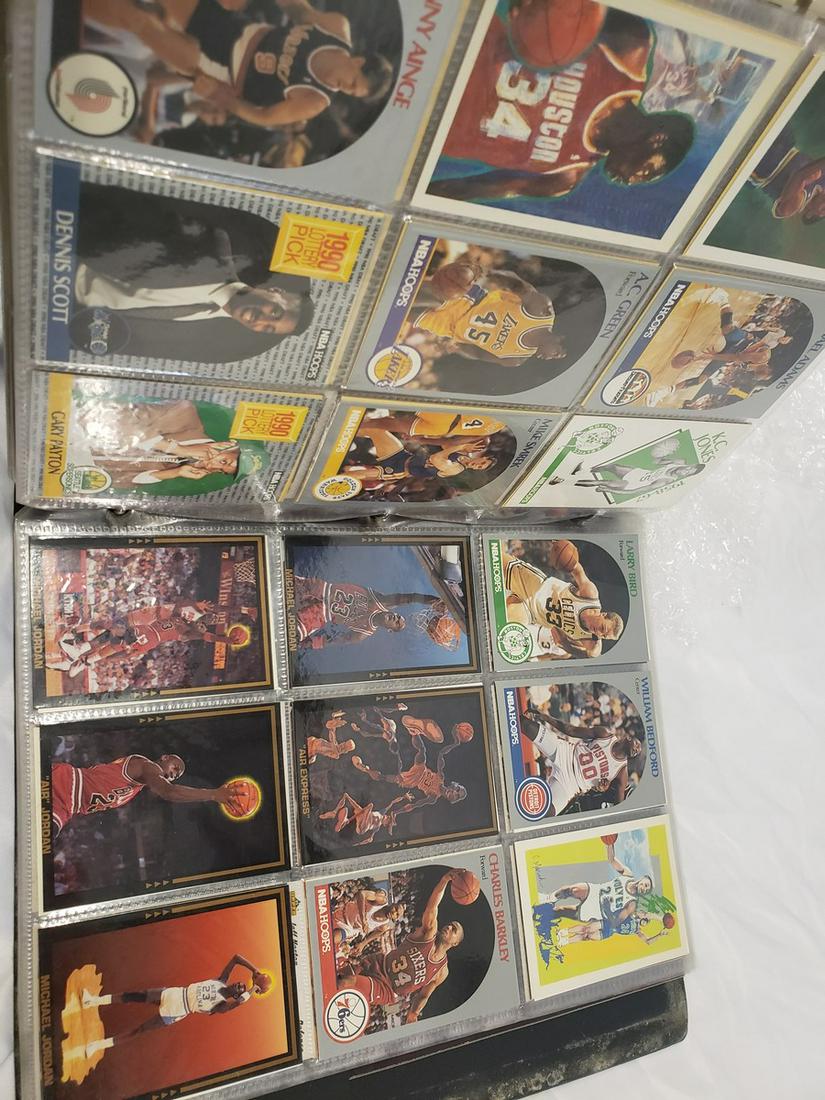 Very Large Binder full of sports cards several Michael (1 of 1)