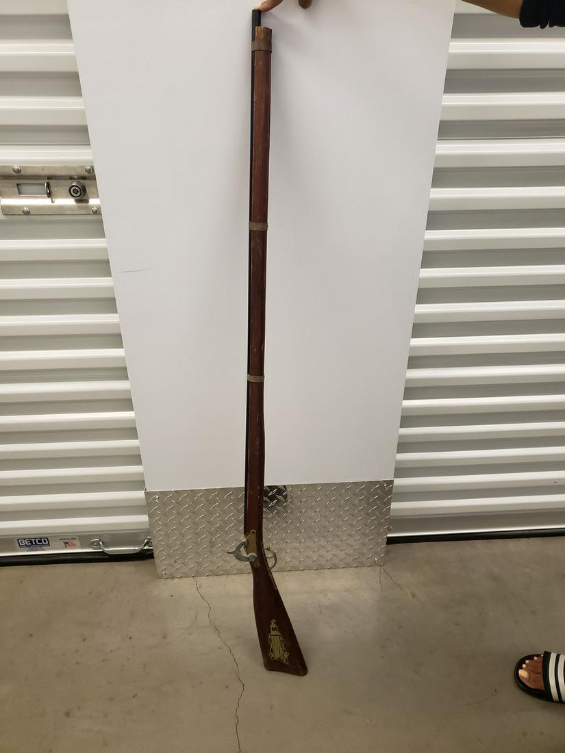 Vintage Parris Made in USA distressed wood toy shooting: Vintage Parris Made in USA distressed wood toy shooting shell cap gun